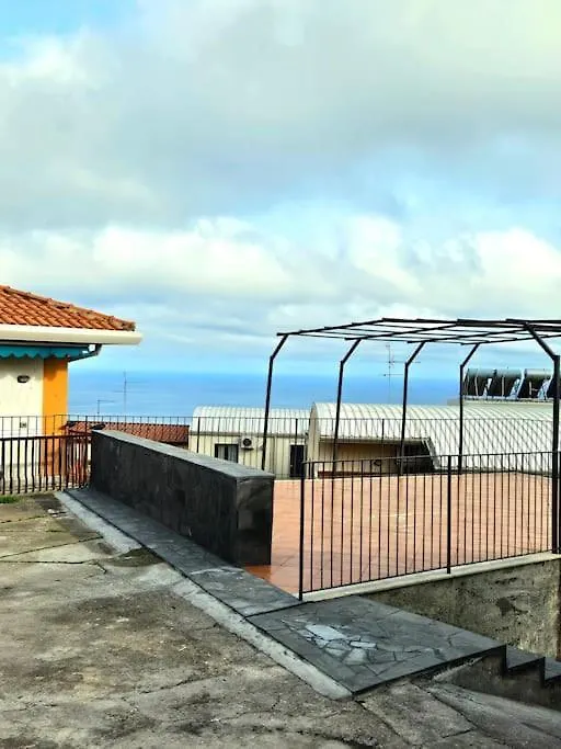 Casa Vista Azzurra Villa Aci Castello Feriehus