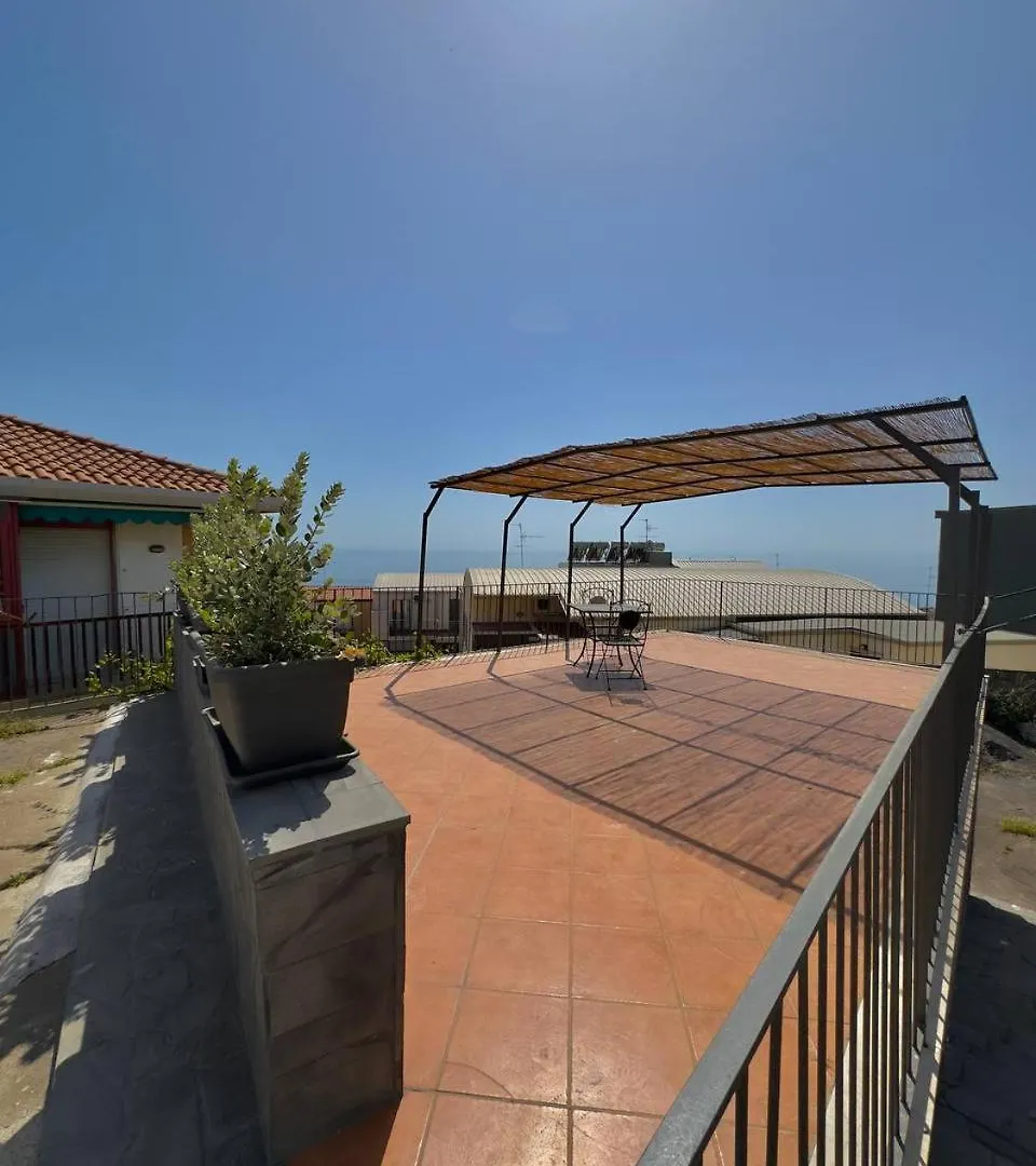 Casa Vista Azzurra Villa Aci Castello Feriehus